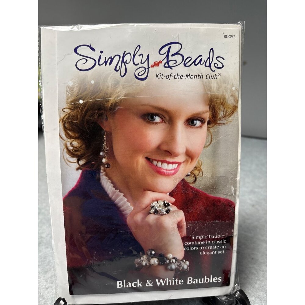 Simply Beads Kit-Of-The-Month Club Black & White Baubles Jewelry Craft Set